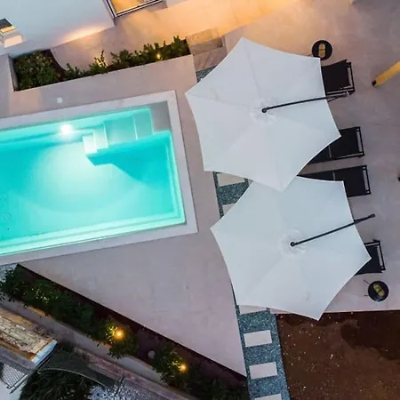 Apartment Starfish With Private Pool And Magnificent Sea View